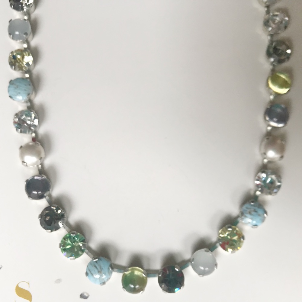 Sabika vintage choker and drop earrings